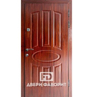 Дверь в квартиру (зеркало внутри)
