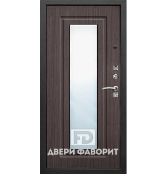 Входная дверь с зеркалом внутри, отделка МДФ