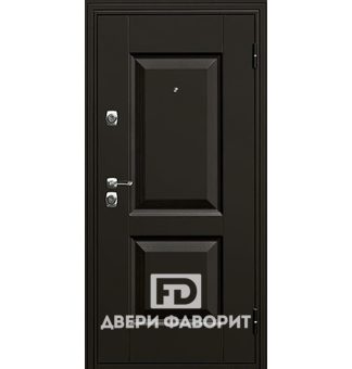 Дверь в загородный дом с отделкой чёрным МДФ