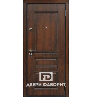 Входная уличная дверь с терморазрывом