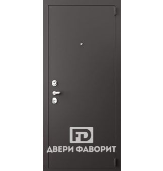 Уличная входная дверь с цинкогрунтом