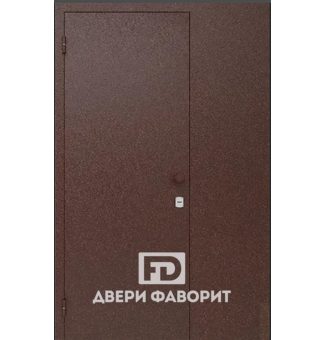 Дверь уличная с боковой вставкой отделана цинкогрунтом