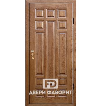 Стальная уличная дверь с филёнчатым МДФ